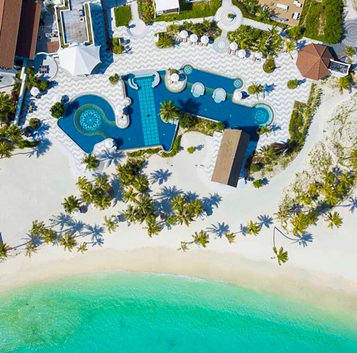 CROSSROADS Maldives ร่วมกับ สิงห์ โซดา ชวนคนรักปาร์ตี้ ร่วมสัมผัสความมันส์แนวใหม่ เป็นครั้งแรกกับ “ปาร์ตี้ริมสระน้ำธีมไทย”