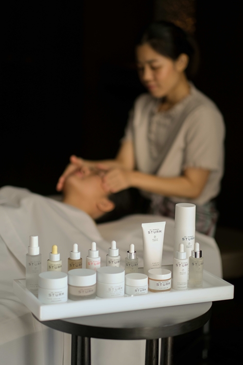 Sense, A Rosewood Spa เปิดตัวทรีตเมนต์บำรุงผิวหน้าจากด็อกเตอร์บาร์บาร่า สตรัม (Dr. Barbara Sturm)