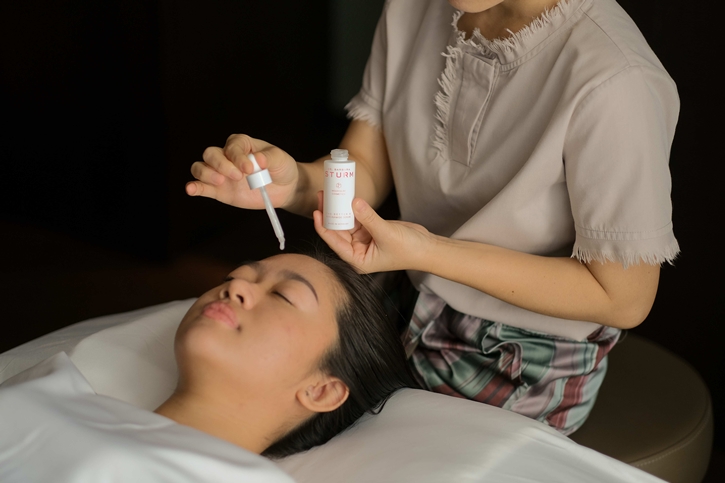 Sense, A Rosewood Spa เปิดตัวทรีตเมนต์บำรุงผิวหน้าจากด็อกเตอร์บาร์บาร่า สตรัม (Dr. Barbara Sturm)