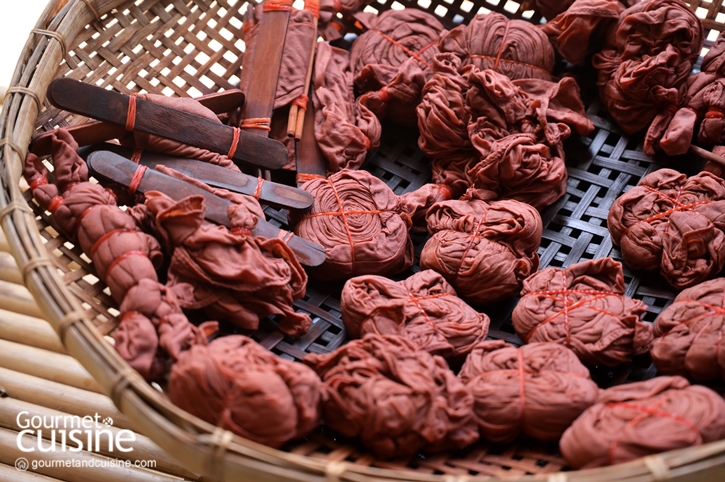 สัมผัสธรรมชาติ เที่ยวสวนมะพร้าว ทำงานฝีมือ ที่ชุมชนตะเคียนเตี้ย จังหวัดชลบุรี