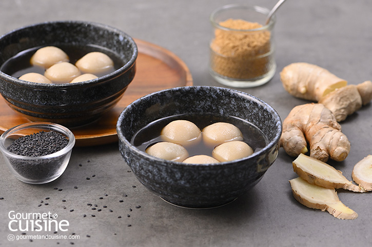 5 สูตรขนมหวานแสนอร่อยจาก ‘งาดำ’ ธัญพืชรสหอมมัน กินง่าย (แถมยังมีประโยชน์)