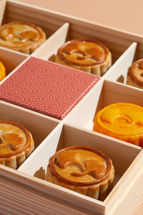 ต้อนรับเทศกาลไหว้พระจันทร์ ด้วยขนมไหว้พระจันทร์สุดพิเศษ Over the Moon – Mooncake Collection จากโรงแรม ดิ โอกุระ เพรสทีจ กรุงเทพฯ