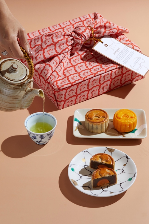 ต้อนรับเทศกาลไหว้พระจันทร์ ด้วยขนมไหว้พระจันทร์สุดพิเศษ Over the Moon – Mooncake Collection จากโรงแรม ดิ โอกุระ เพรสทีจ กรุงเทพฯ