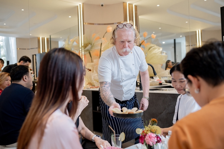 ดิ ออเนอร์ โยธินพัฒนา” เปิดบ้านจัดอีเวนต์เอ็กซ์คลูซีฟร่วมกับ “Kohler” ชวนเชฟกระทะเหล็ก “มาร์ติน บลูโนส” เปิดประสบการณ์ห้องครัวพรีเมียมระดับโลกในบ้านหรูเปี่ยมฟังก์ชัน
