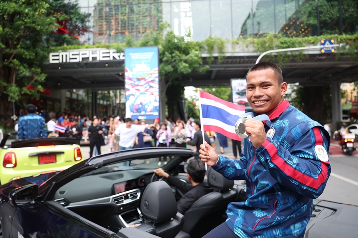 กลุ่มบริษัท เดอะมอลล์ กรุ๊ป ร่วมกับ ภาคีภาครัฐ เอกชน จัดฉลองชัยคณะนักกีฬาโอลิมปิก เกมส์ ปารีส 2024
