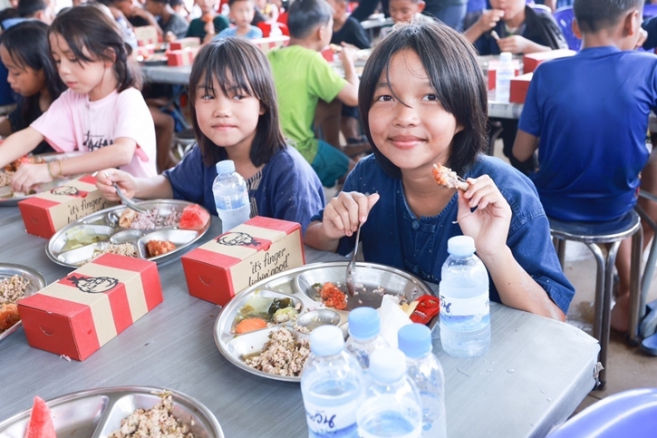 กรุงไทย–แอกซ่า ประกันชีวิต เดินหน้าสร้างความยั่งยืนให้กับสังคม ก้าวสู่ปีที่ 17 กับโครงการ “แผ่นดินทองเพื่อน้องๆ บ้านนานา”