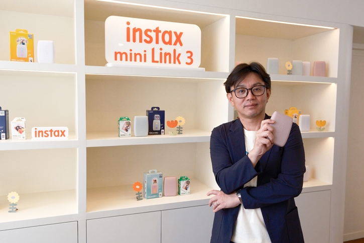 INSTAX คอลแลบคาเฟ่ดังใจกลางเมือง! ส่ง instax mini Link 3 สมาร์ตโฟนปรินเตอร์รุ่นล่าสุด มอบความสนุกสุดใจฟูให้สาวก INSTAX