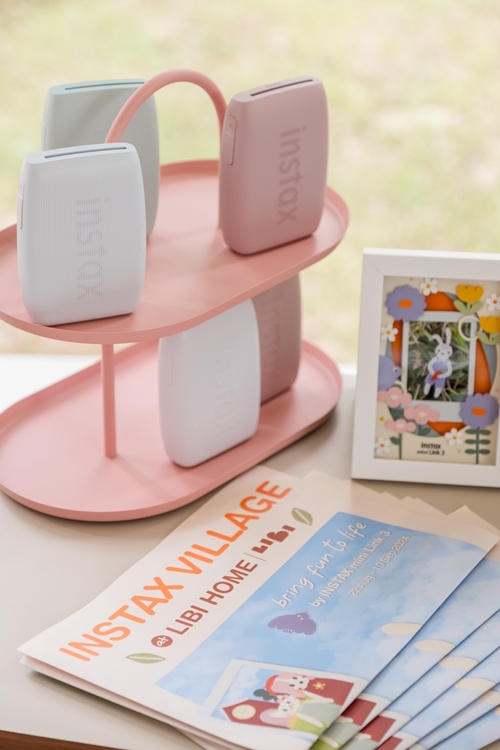 INSTAX คอลแลบคาเฟ่ดังใจกลางเมือง! ส่ง instax mini Link 3 สมาร์ตโฟนปรินเตอร์รุ่นล่าสุด มอบความสนุกสุดใจฟูให้สาวก INSTAX