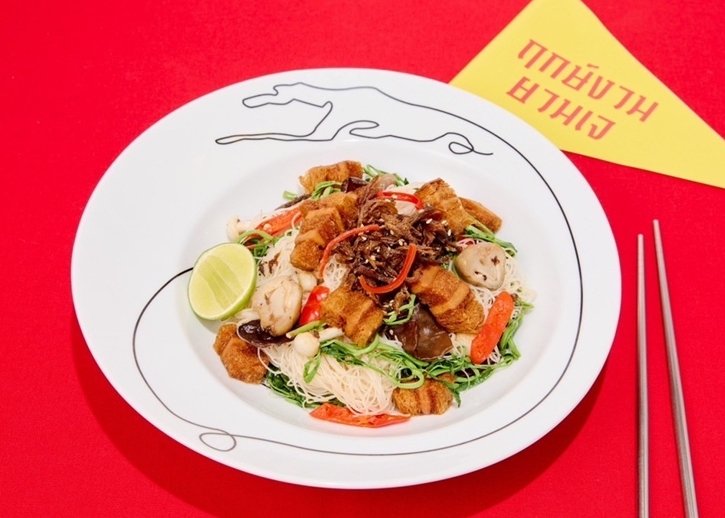 ไอคอนสยาม ขานรับกระแส เทศกาลกินเจคึกคัก จัดงาน “J-licious เจต่อใจ” ชูร้านดังสร้างสรรค์เมนูเจหลากหลาย พร้อมยกขบวนอาหารเจ 4 ภาคมาเสิร์ฟริมเจ้าพระยา