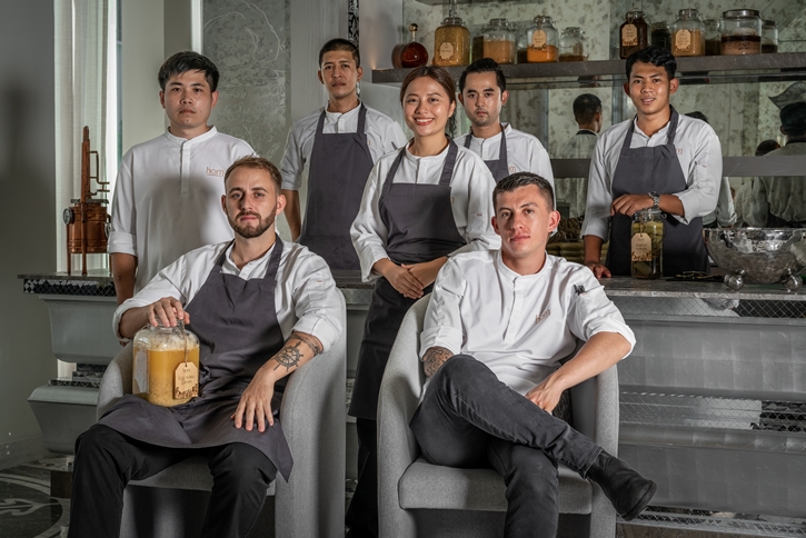 ร้านอาหาร Hom คว้าอันดับ 1 รางวัล Phuket’s TOP25 Restaurants 2024