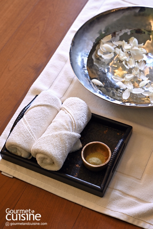 The Sukhothai Spa ผ่อนคลายไปกับทรีตเมนต์ที่หรูหราในเรือนไทยหลังงาม