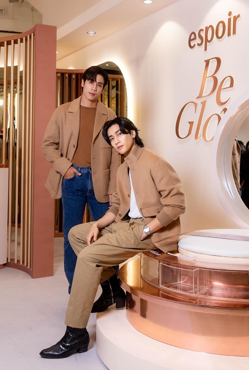 M CURATED โดยเดอะมอลล์ กรุ๊ป เปิดตัว ESPOIR เมกอัพแบรนด์ดังสัญชาติเกาหลี พร้อมแนะนำ BE GLOW VOLUME CUSHION คุชชั่นรุ่นใหม่ล่าสุด