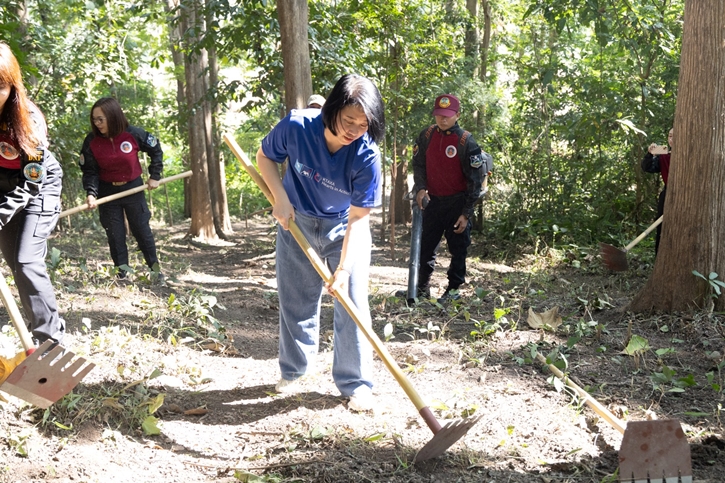 กรุงไทย–แอกซ่า ประกันชีวิต ร่วมมอบอุปกรณ์ และทำแนวกันไฟ เพื่อช่วยยับยั้ง และเป็นแนวตั้งรับการดับไฟป่า ภายใต้กิจกรรม Wild Life : Commit To Climate ปีที่ 3