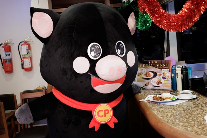 ‘หมูซีพีคูโรบูตะ-ไก่เบญจา’ จับมือโบโล เสิร์ฟมื้อพรีเมียม ในร้านถูกและดี ฟู้ดแลนด์ ส่งท้ายปี