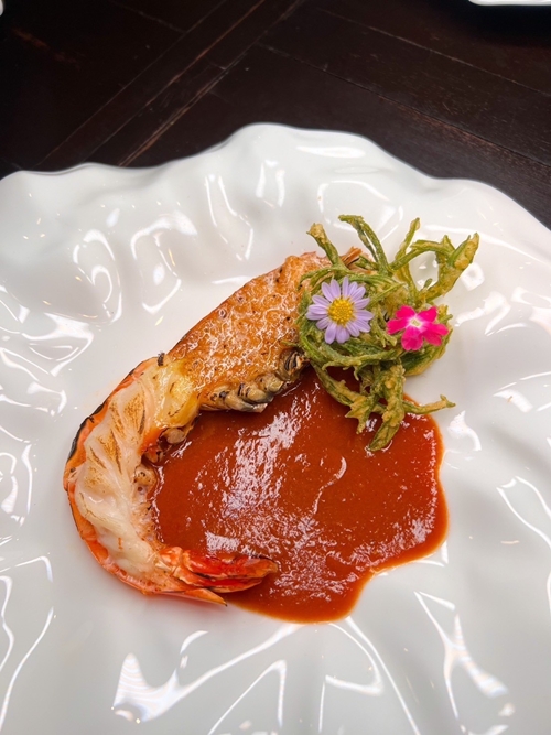 คืนแห่งการแบ่งปันในงาน “Chef’s Charity The Best of Bangpakong” ที่ร้านเอกเขนก แปดริ้ว