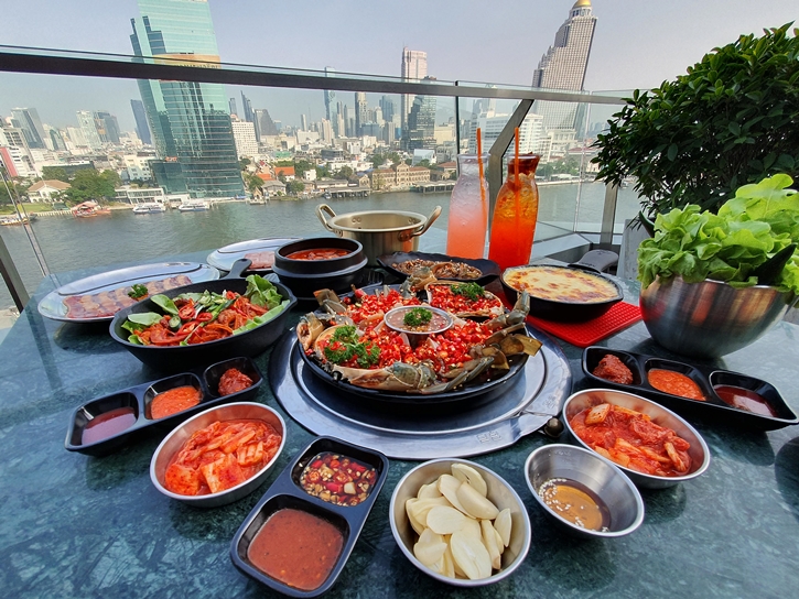 ไอคอนสยามเปิดลายแทงร้านอาหารดัง วิวเด็ด! ชวนปักหมุดความอร่อยต้อนรับศักราชใหม่ ด้วยร้านอาหารชื่อดังริมน้ำเจ้าพระยา