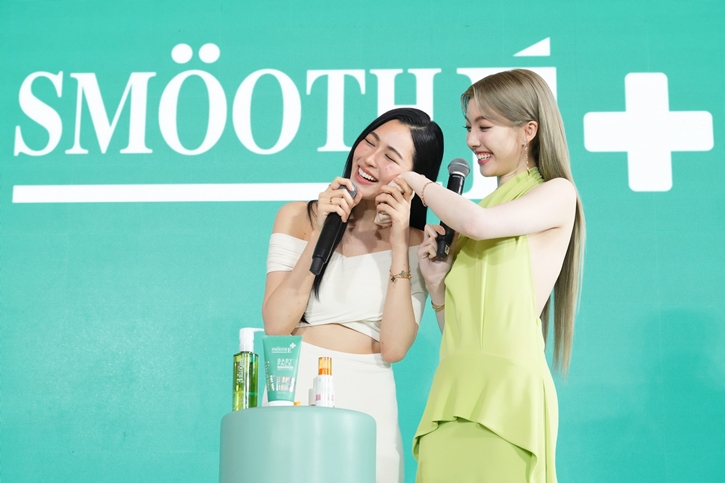 เปิดตัว “หลิง-ออม” New Face of Smooth E คู่ใหม่ ประกาศจุดยืนใหม่ “อ่อนโยน…มีประสิทธิภาพเห็นผล” เพื่อผิวหน้าบอบบางกลับมาสวยสุขภาพดีง่าย ๆ ใน 3 สเต็ป