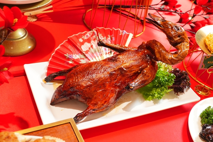 กูร์เมต์ มาร์เก็ต และ กูร์เมต์ อีทส์ ฉลองตรุษจีน “JOY LUCK LOVE CHINESE NEW YEAR 2025” เปิดตัว 7 ชุดไหว้ถูกหลัก มหาเฮง รวมเมนูมงคลร้านดังกว่า 100 เมนู