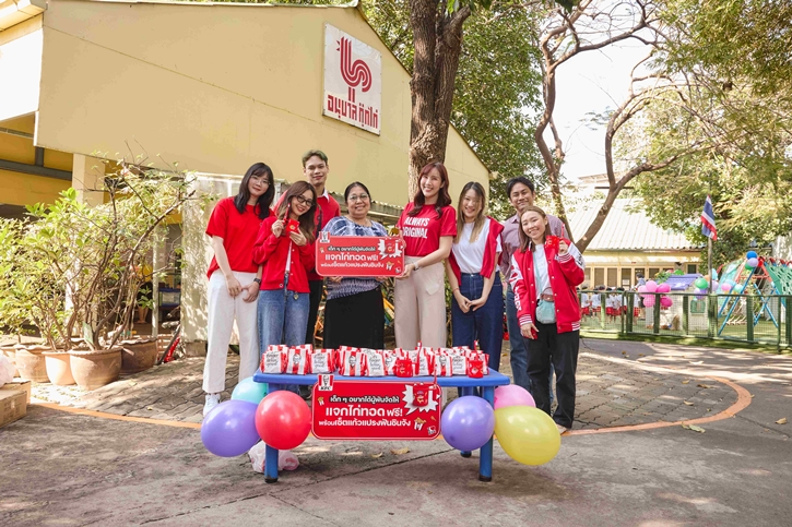 KFC จับมือ ชินจัง ร่วมแบ่งปันรอยยิ้ม แจกของขวัญสุดเซอร์ไพรส์ พร้อมแปลงโฉมหน้าร้าน ชวนแฟนคลับชินจังเช็คอินถ่ายรูปสุดเก๋!