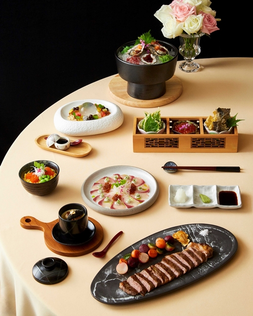 ฉลองวันแห่งความรักกับ “วาเลนไทน์ ดินเนอร์” สุดโรแมนติก ในสไตล์ที่คุณต้องการ ณ โรงแรมคอนราด กรุงเทพ