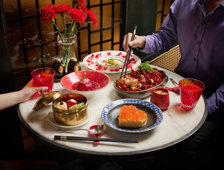 หวานๆ รับเดือนแห่งความรักกับ 25 ร้านดัง บรรยากาศโรแมนติกฉลองวาเลนไทน์ 2025 อย่างฉ่ำใจ