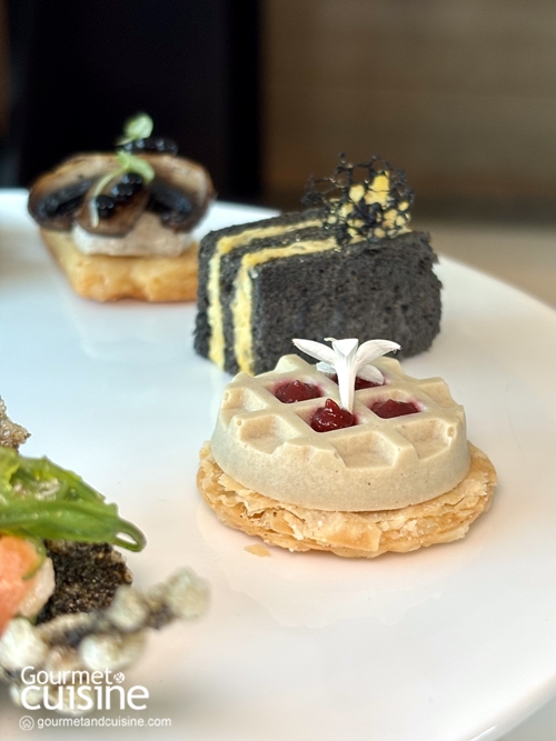 Matcha Meets Macarons ชุดอาฟเตอร์นูนทีที่ผสานความอร่อยสไตล์ญี่ปุ่นและฝรั่งเศส พร้อมเสิร์ฟแล้วที่ 1897 เลาจน์