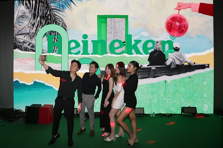 Heineken Experience ชวนชาวออฟฟิศให้ออกมาใช้ชีวิตหลังเลิกงาน กับ “Co-Afterwork Space” พื้นที่รีเฟรชโมเมนต์หลังเลิกงานใจกลาง EMSPHERE