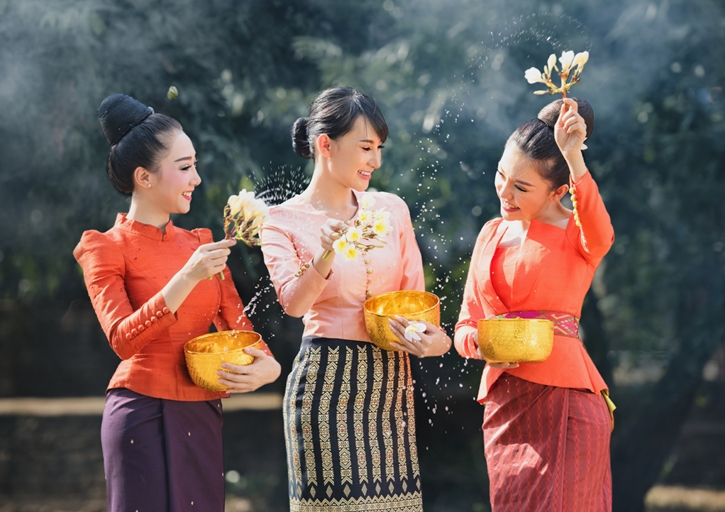 อิ่มอร่อยชื่นใจไปกับ “ข้าวแช่ชาววัง” ในเมนูชุดพิเศษต้อนรับสงกรานต์ ณ ห้องอาหารไทย ศาลาทิพย์ โรงแรมแชงกรี-ลา กรุงเทพฯ