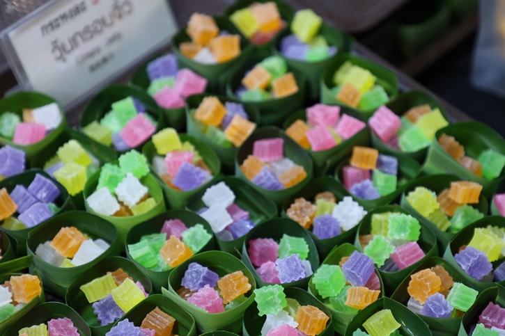 ลิ้มรสอาหารไทยรสชาติแบบต้นตำรับ ในบรรยากาศตลาดไทยโบราณ ในงาน “เมกาบางนา มหาสงกรานต์” วันที่ 4 – 16 เมษายน 2568 ที่ศูนย์การค้าเมกาบางนา