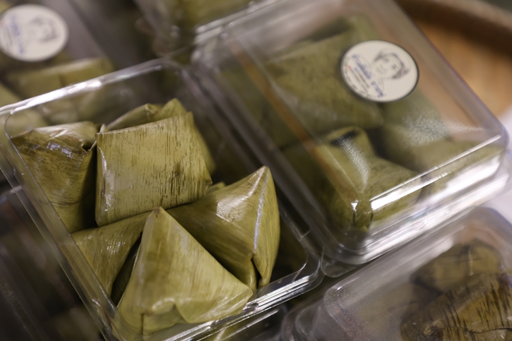 ลิ้มรสอาหารไทยรสชาติแบบต้นตำรับ ในบรรยากาศตลาดไทยโบราณ ในงาน “เมกาบางนา มหาสงกรานต์” วันที่ 4 – 16 เมษายน 2568 ที่ศูนย์การค้าเมกาบางนา