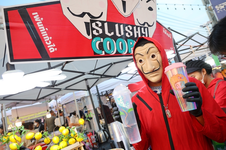 โรบินสันไลฟ์สไตล์ ผนึก เซฟวัน เปิดตัว “เซฟวัน โก ศรีสมาน” แลนด์มาร์กตลาดนัดยุคใหม่ บนพื้นที่กว่า 10 ไร่