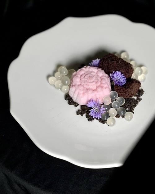 The First Journey 5-Course Experience Dining ดินเนอร์สุดพิเศษ โดยเชฟแก้ว-ปวีณ์นุช ยอดปรีชาวิจิตร ณ The Botanical House