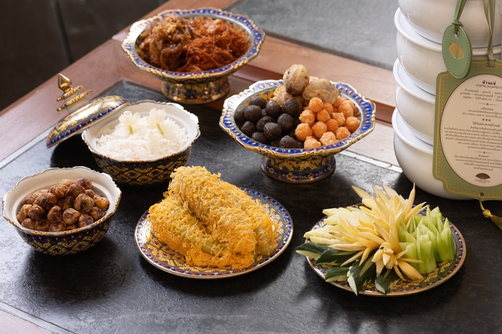 สัมผัสมนต์เสน่ห์แห่งฤดูร้อนในแบบราชสำนักกับข้าวแช่ตำรับ Mandarin Oriental Bangkok