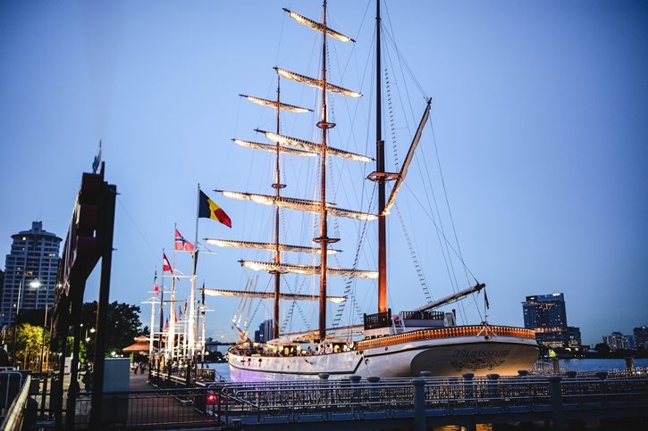 ลิ้มลองรสชาติแห่งการผจญภัยกับ ‘Pirate’s Seafood Treasure’ ที่เรือสิริมหรรณพ!