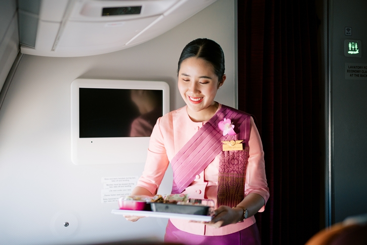 ดุสิต ฟู้ดส์ ผนึกการบินไทย ต่อยอดความสำเร็จโครงการ ‘Street to Sky’ เตรียมส่ง 4 เมนูใหม่จาก SMEs เจ้าเด็ดเมนูดัง เสิร์ฟบนเที่ยวบินการบินไทย