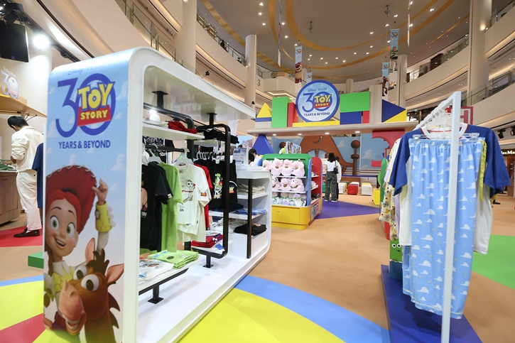 ครั้งแรกในไทย! “ดิสนีย์ ประเทศไทย” แทคทีม “สยามพารากอน” จัดงาน "Disney and Pixar’s Toy Story 30 Years & Beyond" ฉลองครบรอบ 30 ปี Toy Story