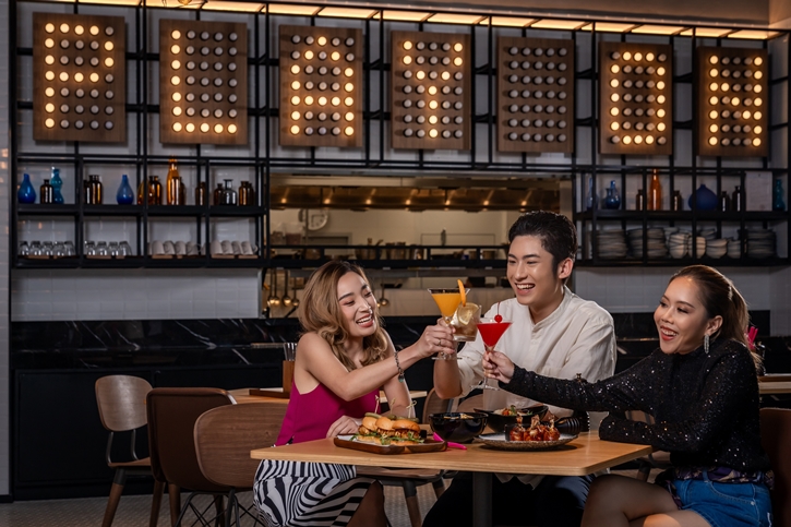 ม็อกซี่ แบงคอก ราชประสงค์ ชวนอิ่มจัดจ้านกับแคมเปญ Eat Out with Marriott Bonvoy ที่ม็อกซี่ชู 2 เซ็ตเมนูอร่อยสุดมันส์