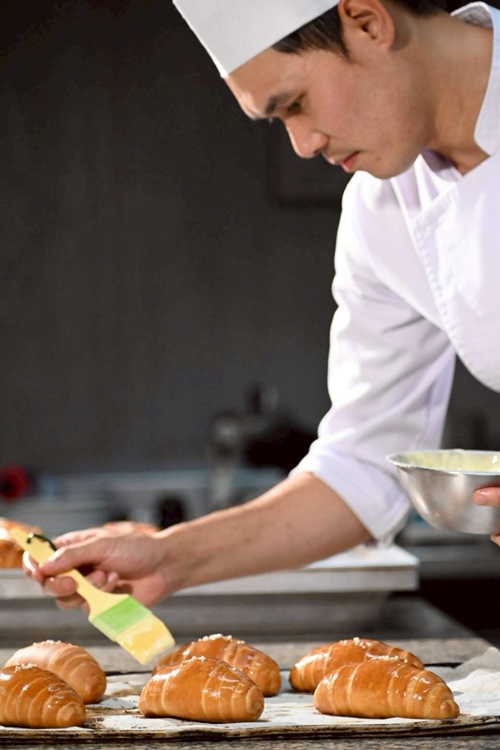 ชวนชิม “Shio-Pan” ขนมปังเกลือญี่ปุ่นสุดฮิต ที่เค้กช็อพ โรงแรม ดิ เอมเมอรัลด์