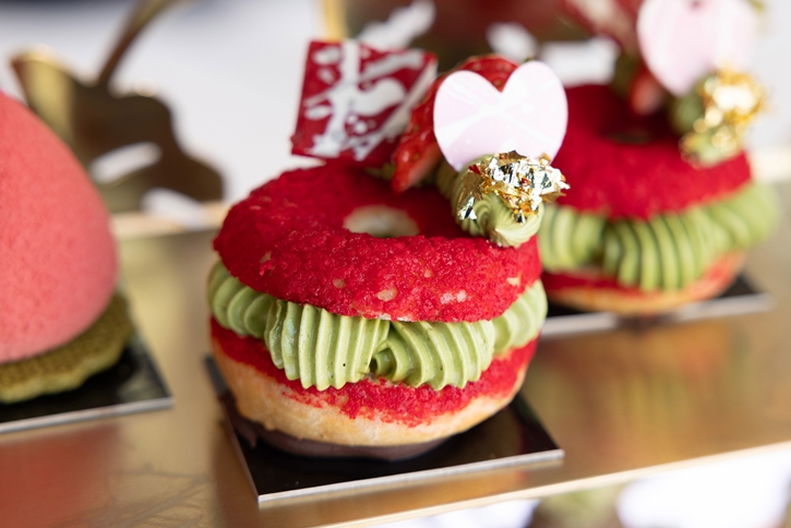 เพลิดเพลินไปกับชุดน้ำชายามบ่ายธีมสตรอว์เบอร์รีหวานฉ่ำ ที่ ล็อบบี้ เลาจน์ โรงแรมแชงกรี-ลา กรุงเทพฯ