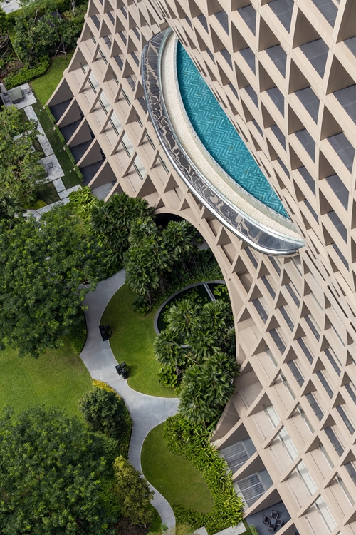 การบำบัดด้วยอายุรเวทศาสตร์การแพทย์แผนโบราณของอินเดีย (Ayurveda) ณ สินธร เวลเนส บาย รีเซ็นต์  โรงแรมสินธร เคมปินสกี้ กรุงเทพฯ