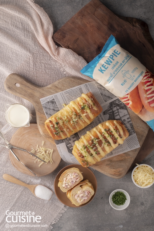 โรลขนมปังเบคอนกระเทียมชีส Bacon Garlic Cheese Bread Rolls