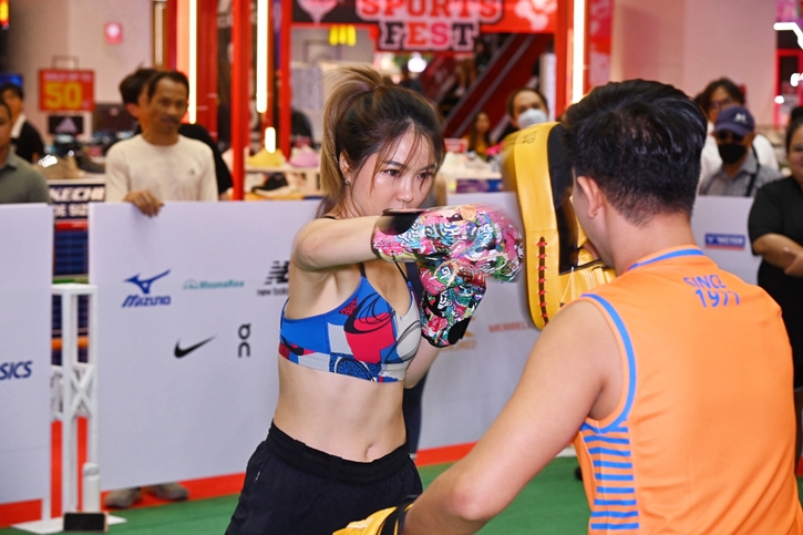 รวมพลคนรักสุขภาพ ในมหกรรมฟิตแอนด์เฟิร์มแห่งปี “THE MALL LIFESTORE SPORTS FEST” ครั้งแรก! กับคลาสออกกำลังกายใจกลางศูนย์การค้า เต็มรูปแบบ