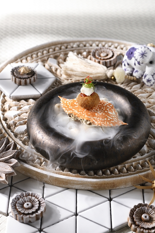 เปิดประสบการณ์มื้อค่ำสุดพิเศษ Four-Hand Dinner: Flourish x Maison de Chiang Rai ณ โรงแรมสินธร เคมปินสกี้  กรุงเทพฯ 