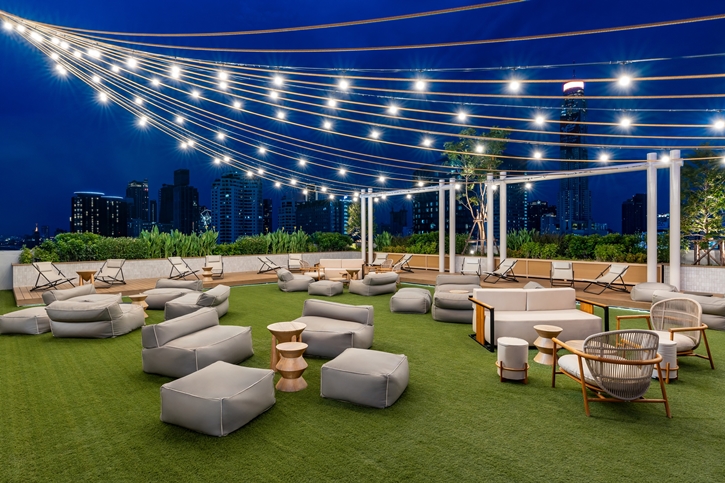 ม็อกซี่ แบงคอก ราชประสงค์ จุดพลังให้ทุกการเฉลิมฉลอง ด้วยแพ็กเกจวันเกิดวัยทีน ห้องพักพรีเมียม และกิจกรรมสุดมันทุกสัปดาห์