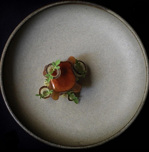 เชฟ Josh Raine บินตรงจากซิดนีย์ เสิร์ฟคอร์สดินเนอร์สุดพิเศษ ที่โรงแรมสยามเคมปินสกี้ กรุงเทพฯ เพียง 8 คืนเท่านั้น!