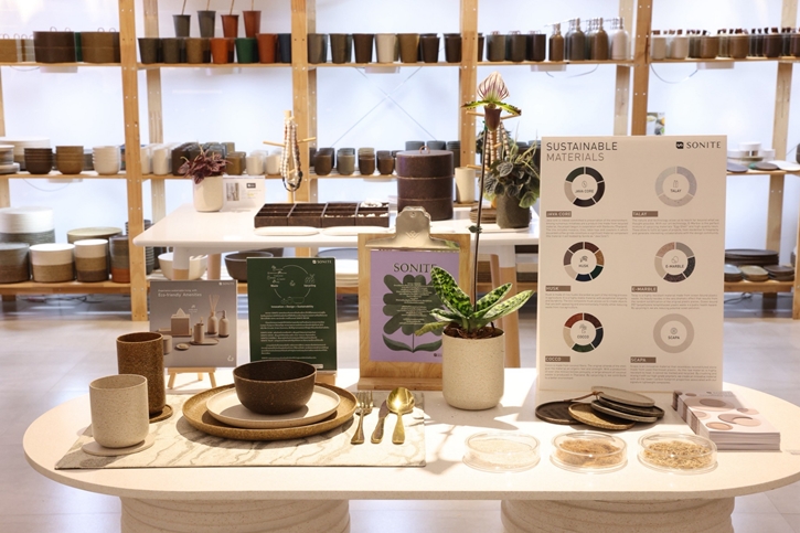 ห้างเซ็นทรัลและห้างโรบินสัน ในเครือเซ็นทรัล รีเทล ต้อนรับวันสิ่งแวดล้อมโลก ผนึกกำลังพันธมิตรหัวใจสีเขียว เปิดตัวแคมเปญ “CENTRAL / ROBINSON LOVE THE EARTH 2025”