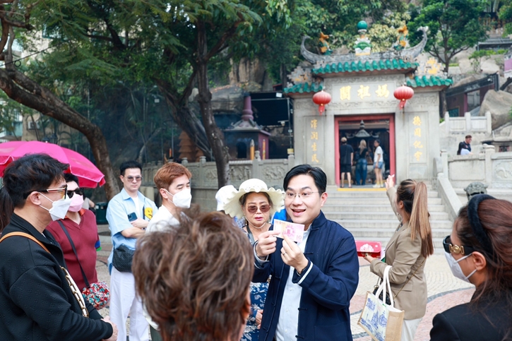 เซ็นทรัลพัฒนา ร่วมกับ NGG JEWELLERY พา Top Spenders สัมผัสประสบการณ์ระดับพรีเมียม ในทริปสุดเอ็กซ์คลูซีฟ “มาเก๊า มหามงคล” กับ หมอช้าง-ทศพร ศรีตุลา