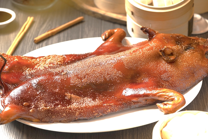 สัมผัสรสชาติแห่งตำนานจีนและมองโกเลียได้ไม่จำกัดทุกคืนวันศุกร์ ที่ ซาวิโอ โรงแรม ชาเทรียม แกรนด์ กรุงเทพฯ