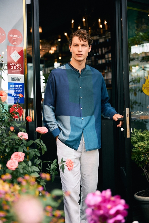 จิม ทอมป์สัน ถ่ายทอดความงามของคอลเลกชัน 