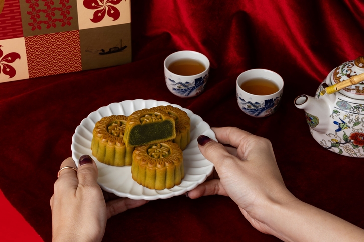 ฮ่องกง ฟิชเชอร์แมน” ร้านอาหารจีนชั้นนำ ชวนเฉลิมฉลองเทศกาลไหว้พระจันทร์ 2568 ชวนคุณสั่งจองล่วงหน้า ขนมไหว้พระจันทร์ต้นตำรับฮ่องกงสุดพรีเมียม ส่งมอบความอร่อยและอบอุ่นให้แก่กัน